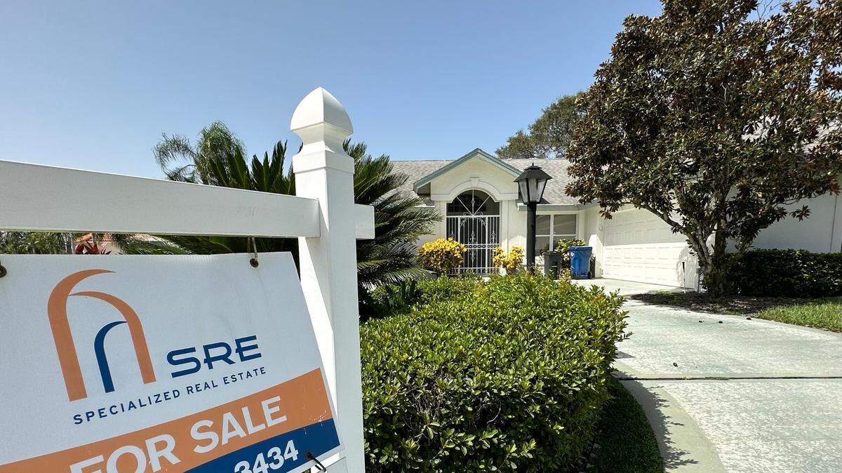 The sales of existing single-family homes in the Bradenton area were up 22% in November. The median price fell by 4% to $485,861.