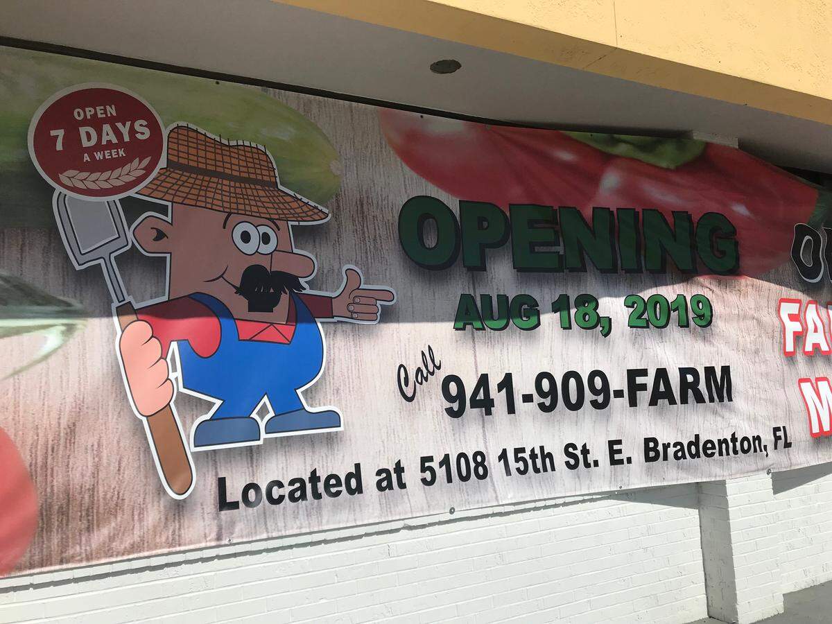 The Oneco Farmers Market is scheduled to open Aug. 18 with 115 vendors at 5108 15th St. E., in space formerly occupied by Winn Dixie.&nbsp; 