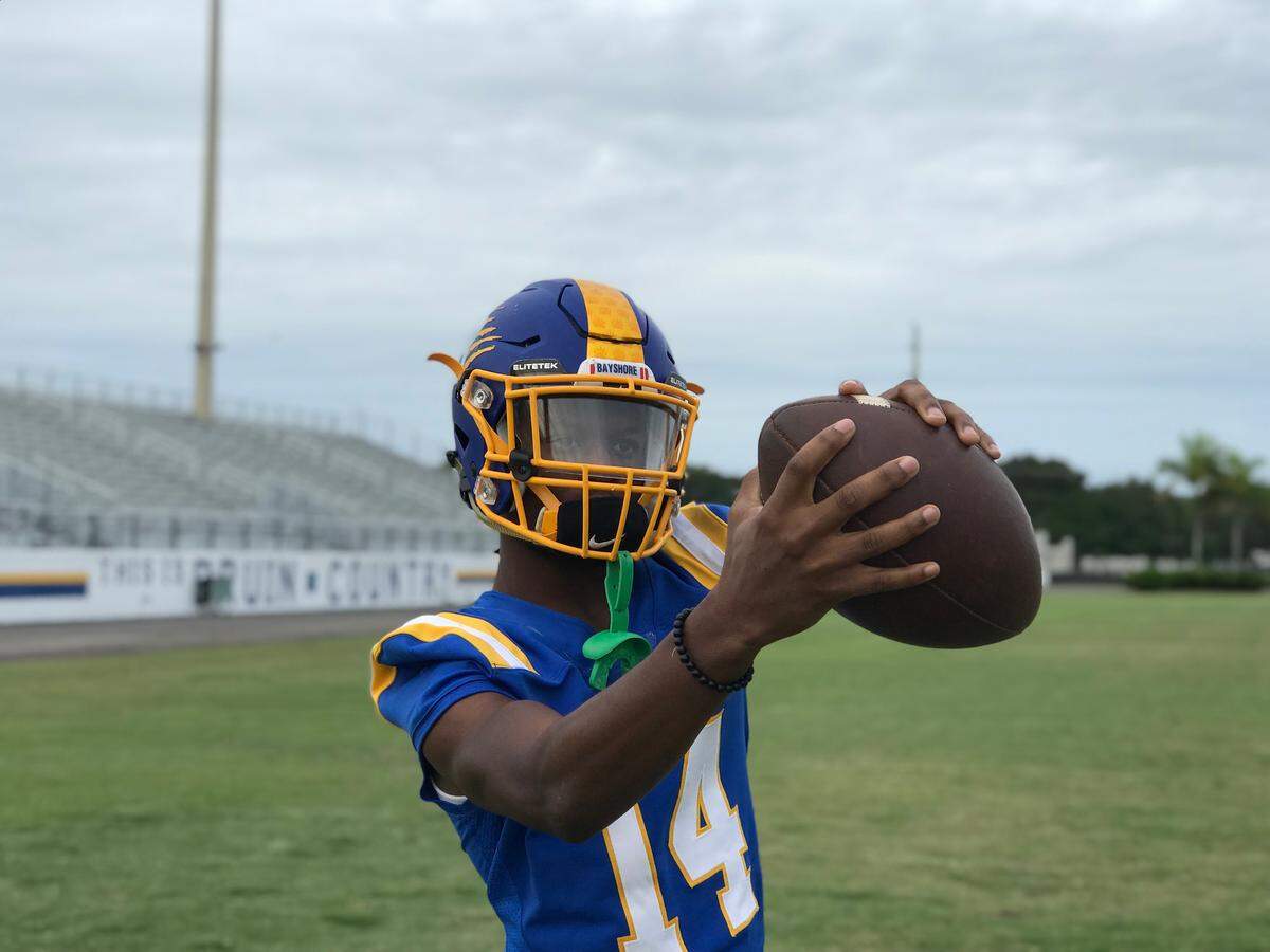 Bayshore High senior Le’Quayvaious Greene leads the team with 35 receptions for 451 yards and five touchdowns heading into Friday night’s season finale against Mulberry.