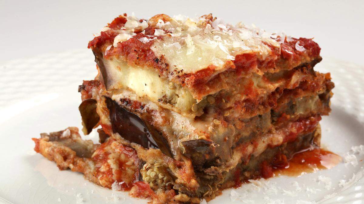 If you don't have an Italian grandma, then this instruction will help you achieve this awesome eggplant Parmesan. Chicago Tribune/TNS