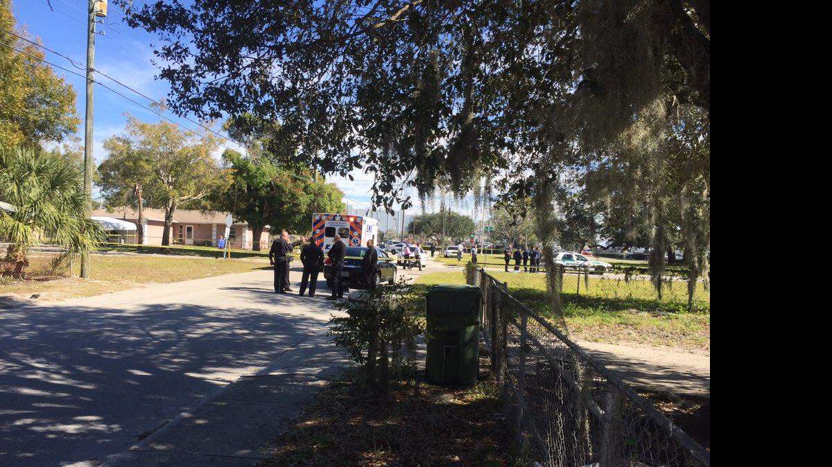 Police are investigating a shooting in East Bradenton on Tuesday afternoon. TIFFANY TOMPKINS-CONDIE/Bradenton Herald