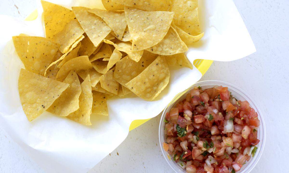 Salsa and chips and other Mexican favorites are coming to new 7-Eleven stores opening soon in Parrish and Palmetto. The new restaurant concept is called Laredo Taco Company.
