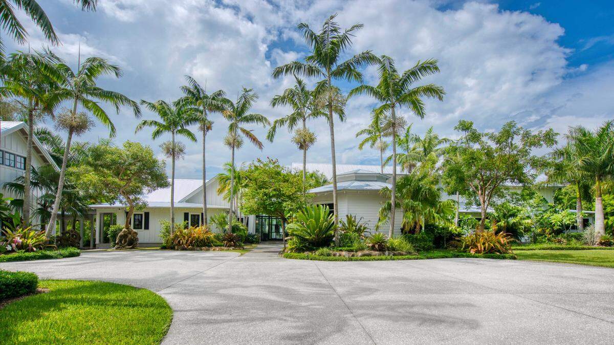 The 12.5-acre Jubilee Organics estate, located on Palma Sola Bay in Northwest Bradenton, is listed on the real estate market for $20 million, making it the most expensive residential listing in Manatee County.
