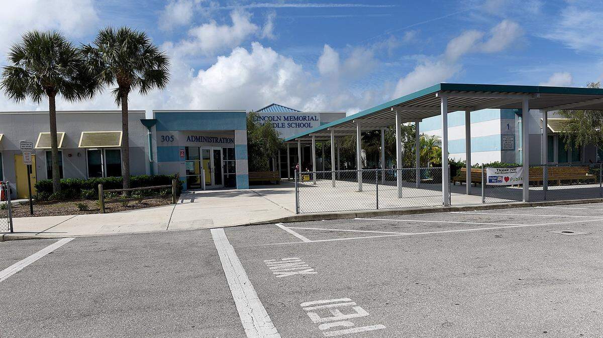 Mater Academy Inc., a Miami-based charter, sent the notices to the School District of Manatee County, hoping to leverage the state’s “Schools of Hope” law to use the schools as “co-location” sites. One of the organization's targets is Lincoln Memorial Middle School in Palmetto.