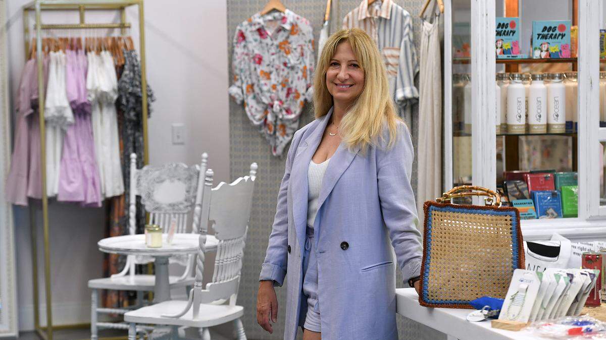 Amy Fleece, owner of Pink &Navy on Anna Maria Island, has opened a second location on Bradenton’s Old Main Street in the City Centre.