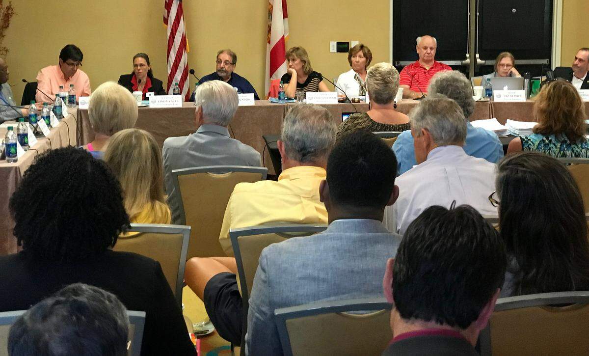 The prospect of an elevated bridge over the Manatee River being built to connect Bradenton and Palmetto resulted in a packed house of concerned citizens at the Sarasota/Manatee Metropolitan Planning Organization meeting Monday. Citizens were unable to persuade board members to remove the flyover concept from consideration.