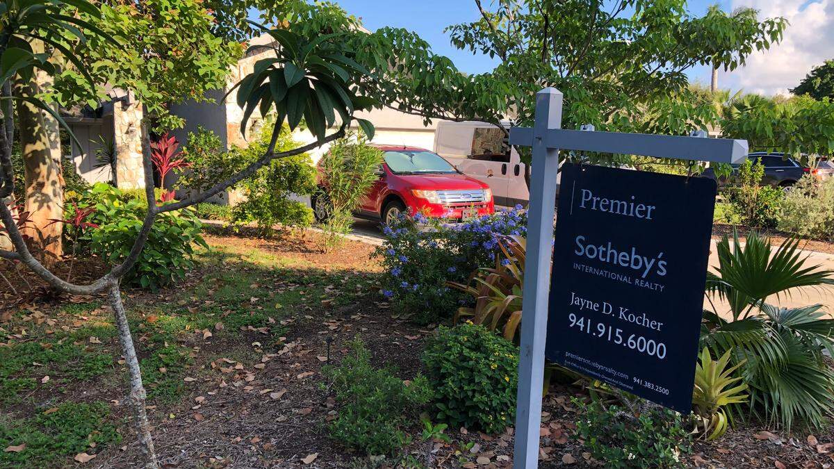 6/22/2021--The median price for existing single-family homes in the Bradenton area in June was $405,305, a year- over-year increase of 24.7 percent. Condos saw a median price of $280,000, a 31 percent increase.