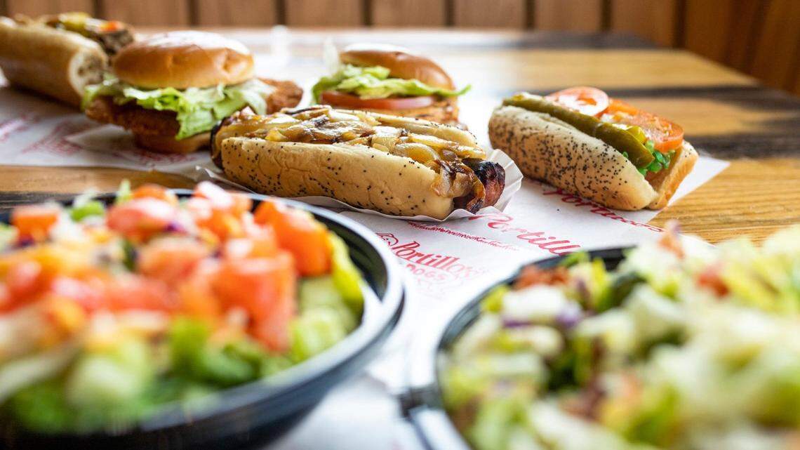 Chicago eatery famous for hot dogs and shakes eyes Manatee County for new restaurant