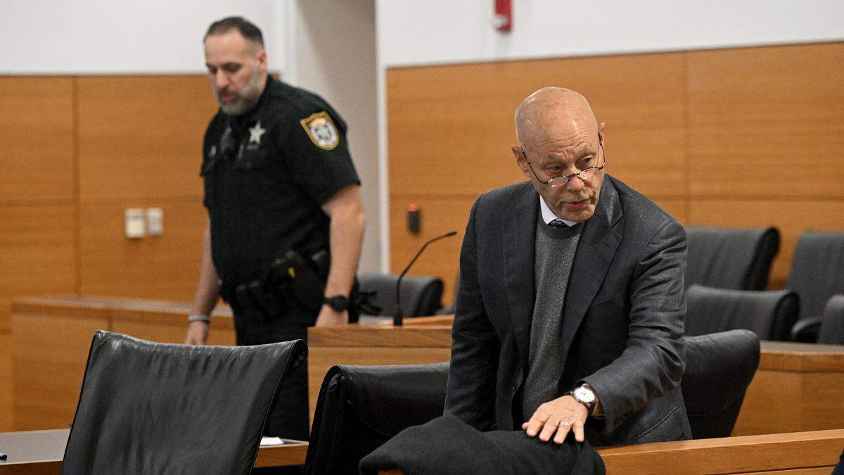 Ashley Benefield’s defense attorney, Neil Taylor, at a bond hearing for his client at the Manatee County Judicial Center on Jan. 23, 2025.