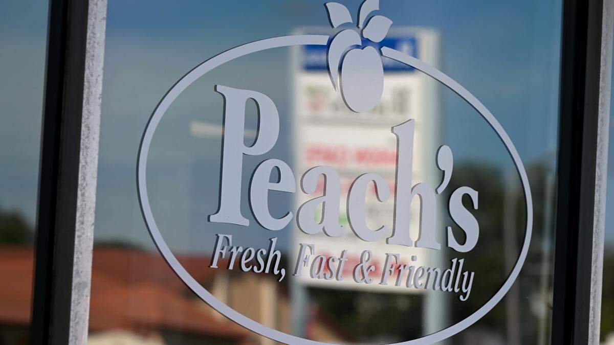 Peach’s Restaurant on Manatee Avenue has been a staple for years. There are plans underway for a new location in Palmetto.