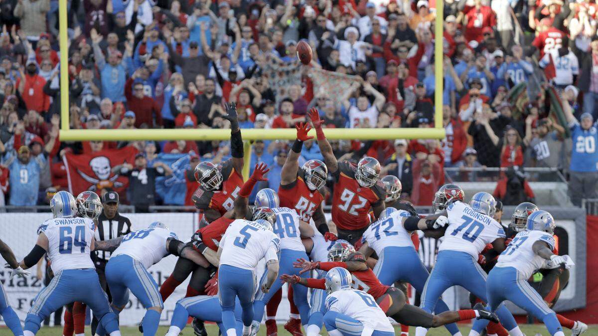 Detroit Lions kicker Matt Prater (5) kicks what proved to be the game-winning field goal against the Tampa Bay Buccaneers during the second half of an NFL football game Sunday, Dec. 10, 2017, in Tampa, Fla. The Lions won the game 24-21.