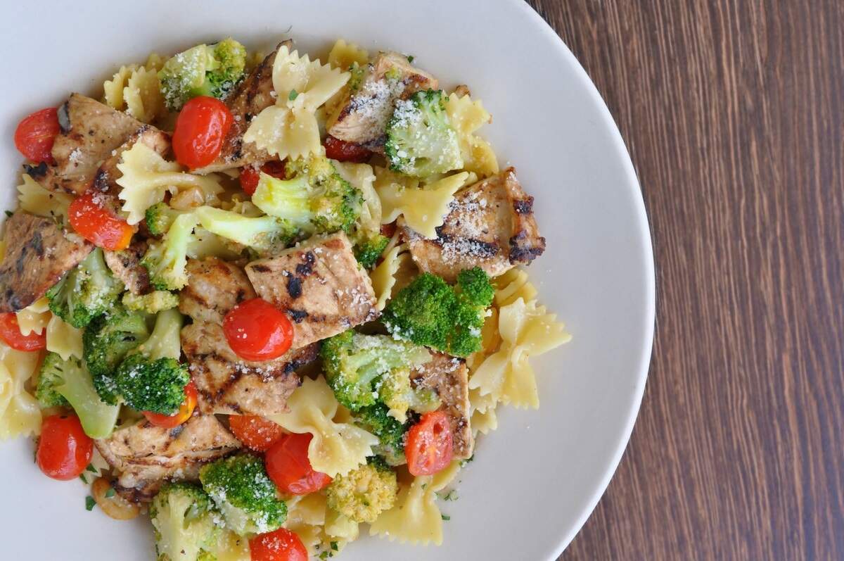 Vacci Pizza & Cucina, 4406 53rd Ave. E., Bradenton, offers pizza by the slice, lunch specials and entrees six days a week. Shown above is the Bambino grilled chicken and pasta entree.