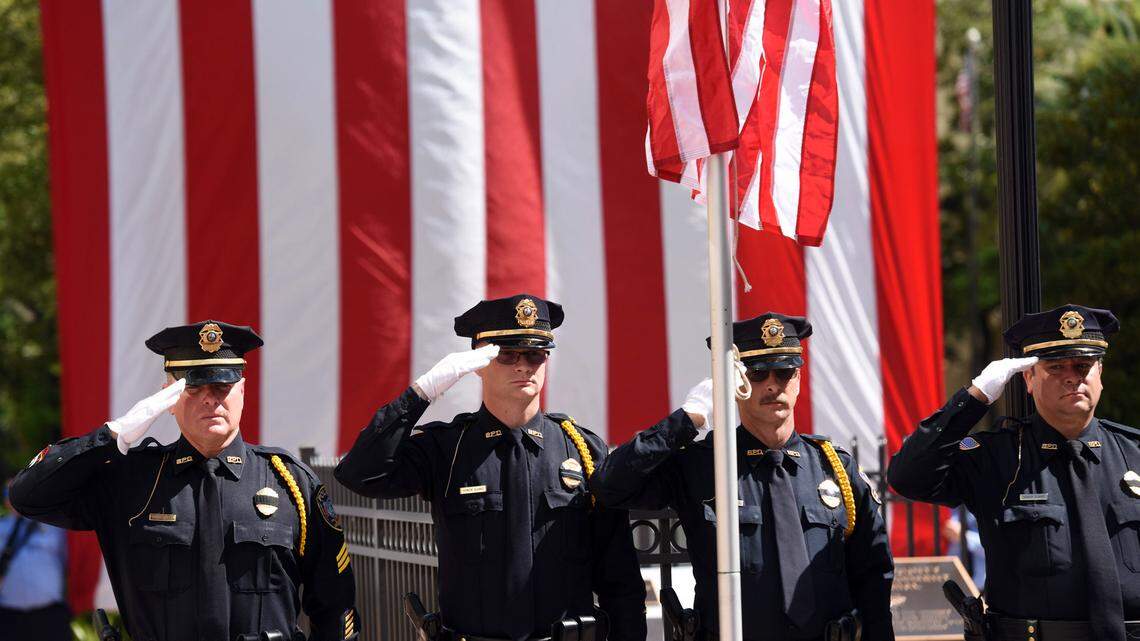 The hidden key to the midterms: the police vote