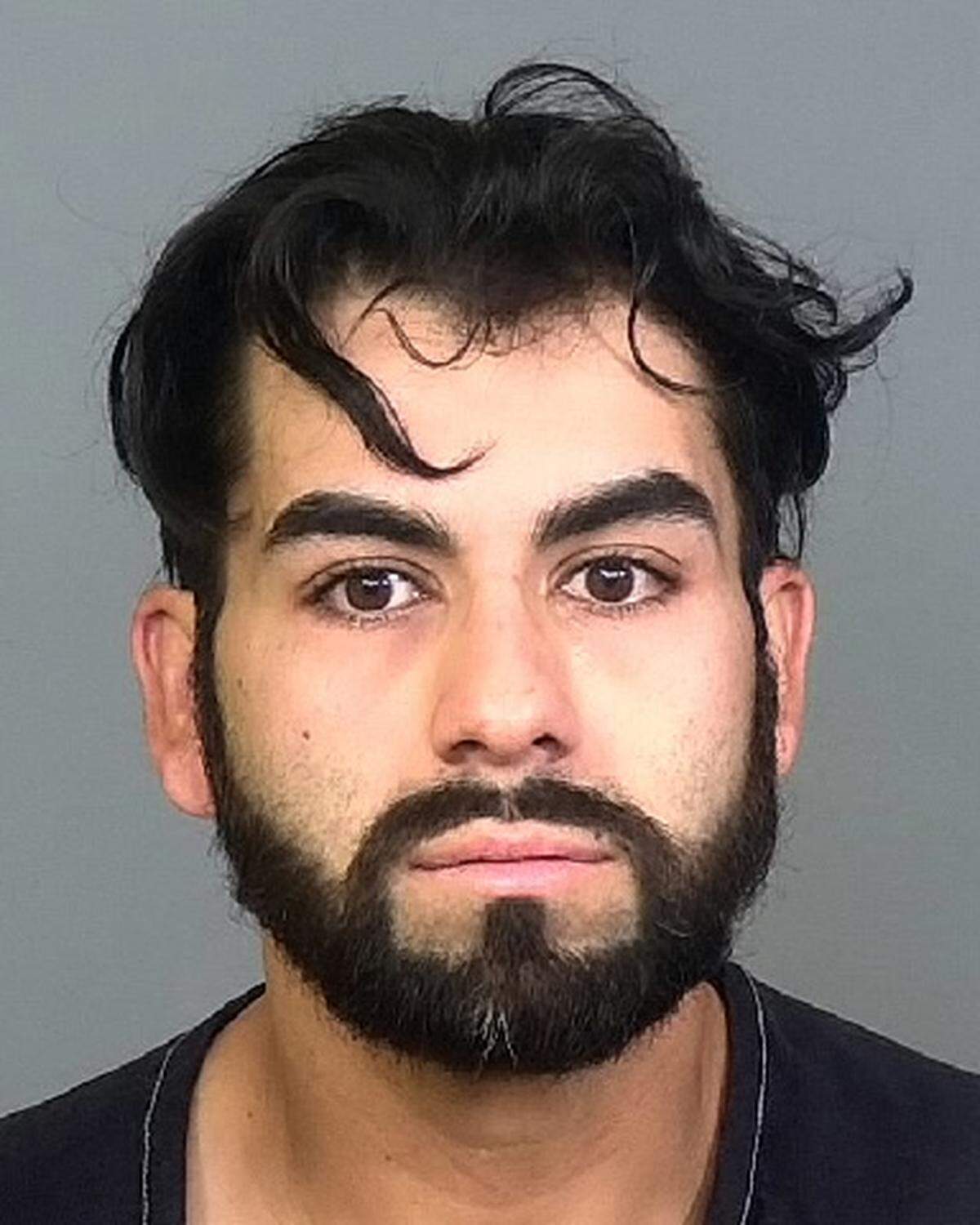 Sean Frank, from Pompano, and his cousin Laura Frank, entered a number of homes in Bradenton and stole jewelry from residents, one elderly woman had up to $3000 worth of jewelry taken by the pair who told her they were sent to her condo to spray for bugs. 05/13/2022