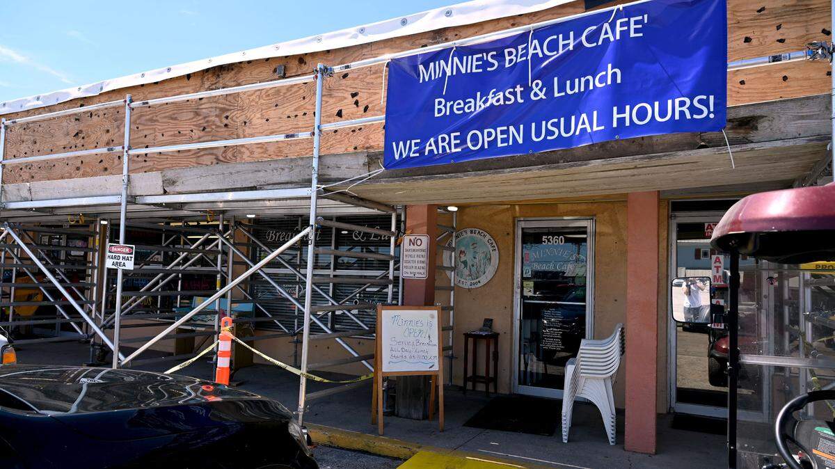 Minnie’s Beach Cafe in Holmes Beach started a GoFundMe to help keep the business open after they say a construction project put financial hardship on the restaurant.
