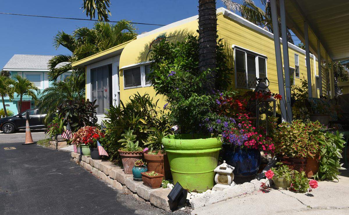 The owners of Pines Trailer Park in Bradenton Beach want to sell the property and have offered residents the option to purchase the park for $16 million.