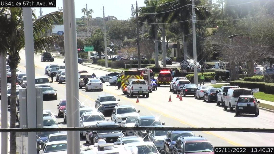 Motorcyclist dies, 8-year-old injured after car crash on US 41 in Bradenton, FHP says