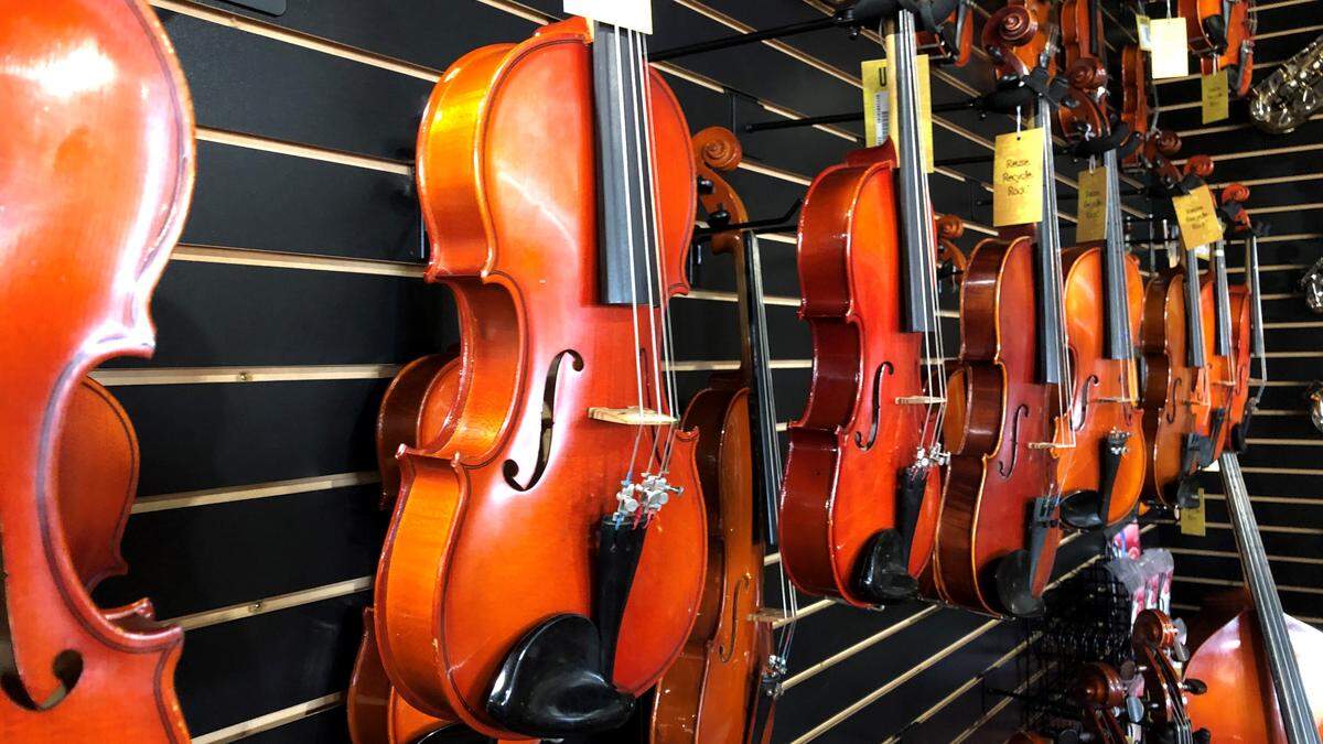 Music Go Round, a new business specializing in the sale, purchase and trade of used musical instruments and sound equipment, opened Thursday at 5108 15th St. E., Bradenton. The owners are David and Melinda Setchel.