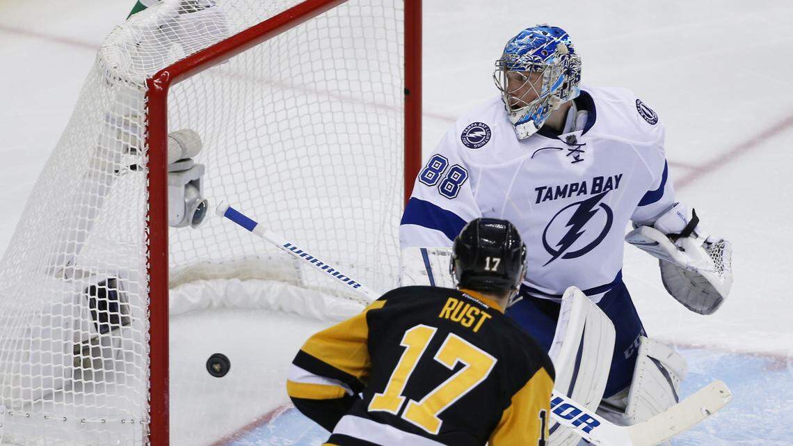 Lightning fall to Penguins 3-2 on overtime goal 