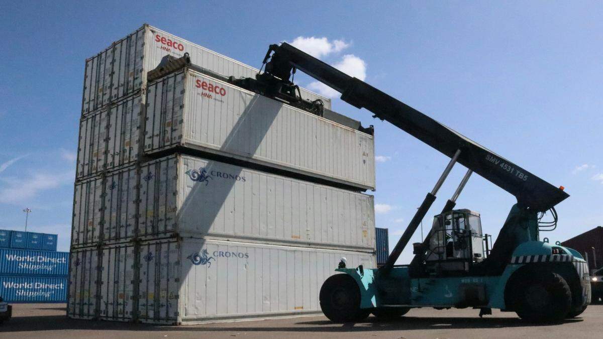 The owners of World&nbsp;Direct&nbsp;Shipping, a Palmetto-based company, have announced a bold initiative to send imported manufactured Mexican goods from SeaPort Manatee to the Northeast via a proposed CSX rail connection. Photo taken April 21, 2022.