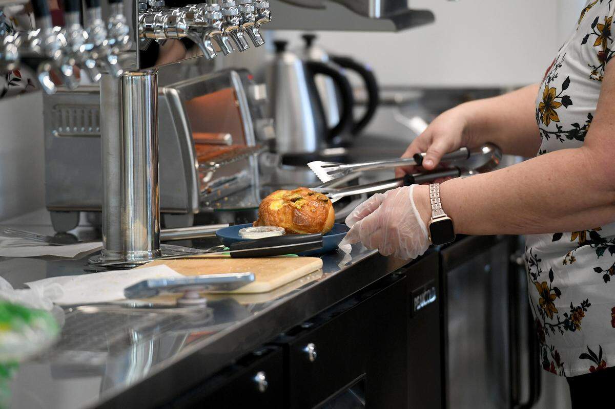 Orange Blossom Coffee opened this week on Old Main Street in the City Centre Building, and quickly had folks lining up to get their fix of coffee or tea, hand-crafted by a barista.