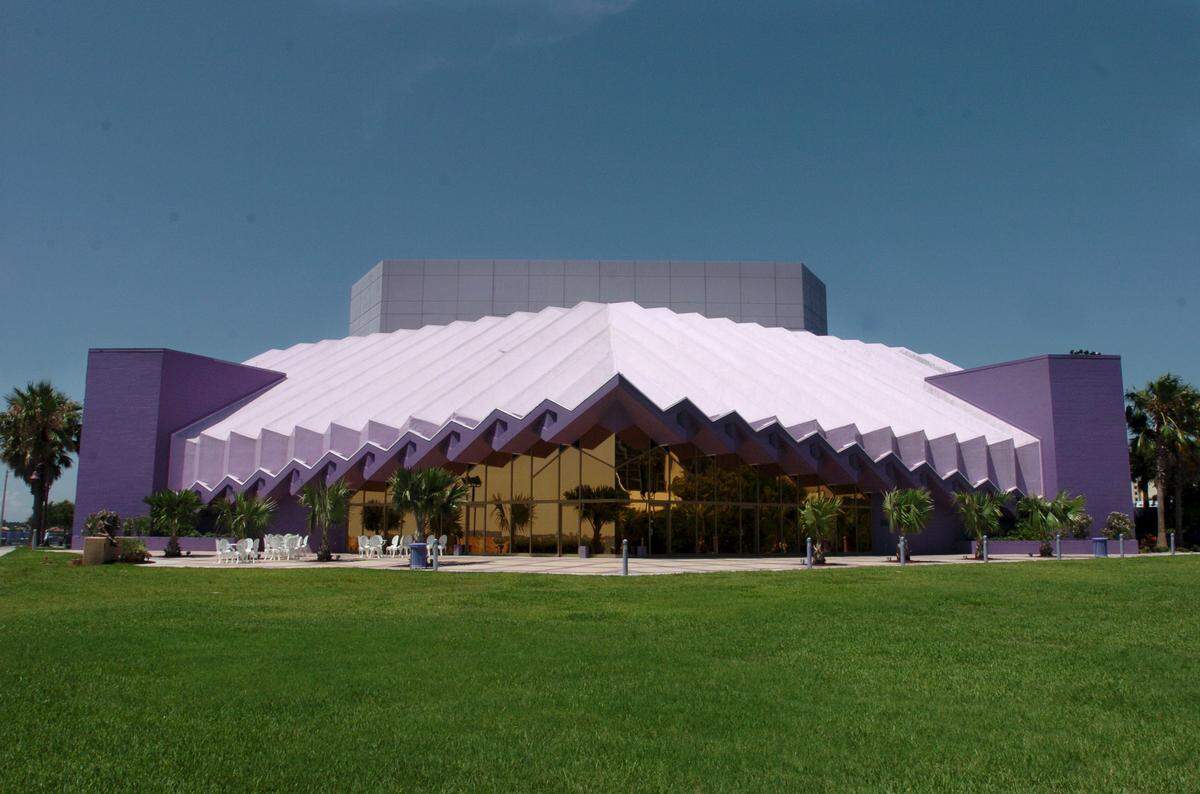 The Van Wezel Preforming Arts Hall was built between 1968 and 1969. It is the world’s only purple seashell-shaped theater.
