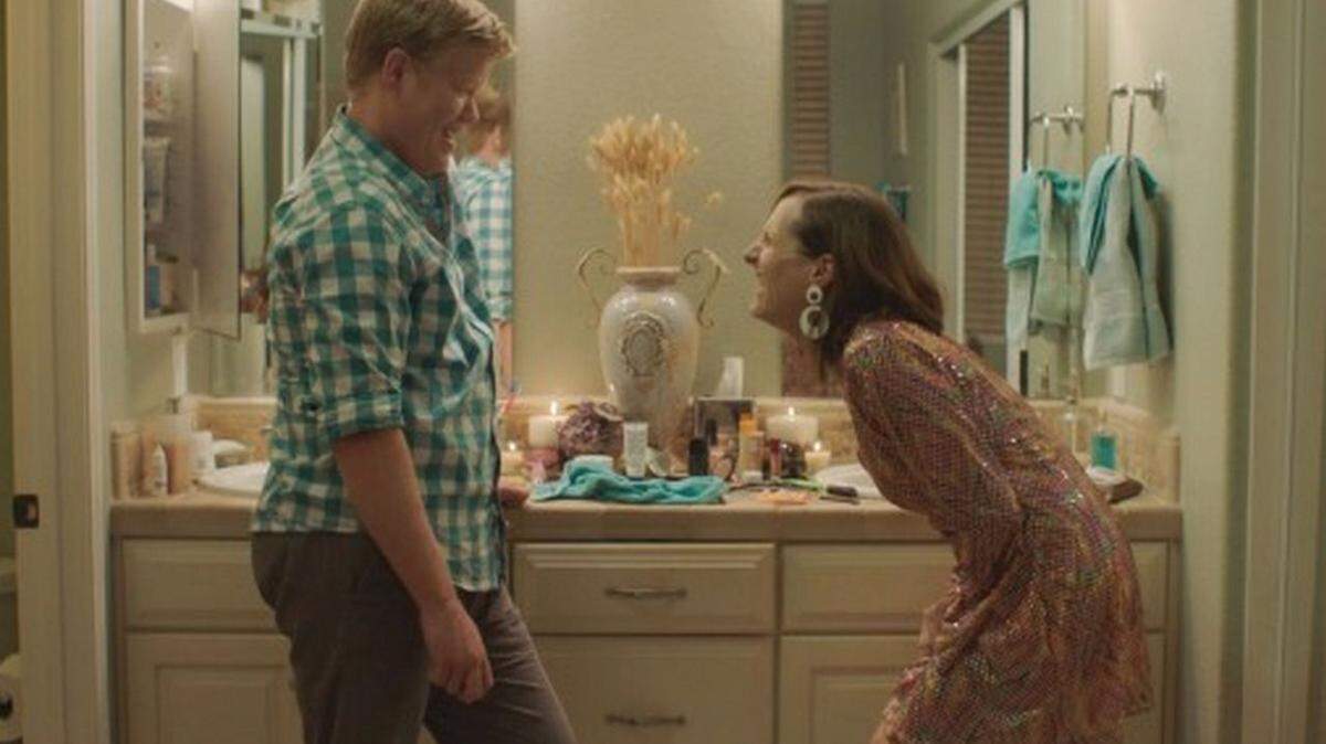 The Sarasota Film Festival's Opening Night Film is "Other People," a dramedy directed by Chris Kelly and starring Jesse Plemons and Molly Shannon. 
 PUBLICITY PHOTO