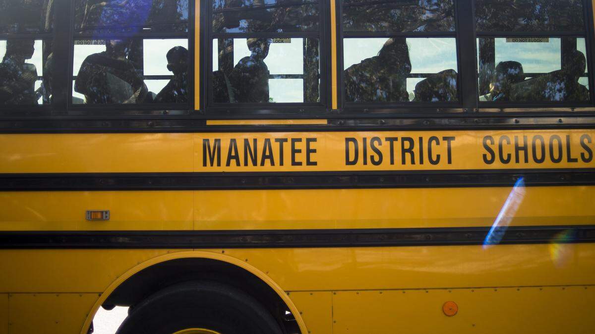 The School Board of Manatee County signed a new contract with the American Federation of State, County, and Municipal Employees (AFSCME) on Tuesday. The new deal increases the minimum salary for bus drivers, custodians, food service workers, and maintenance employees in the district.