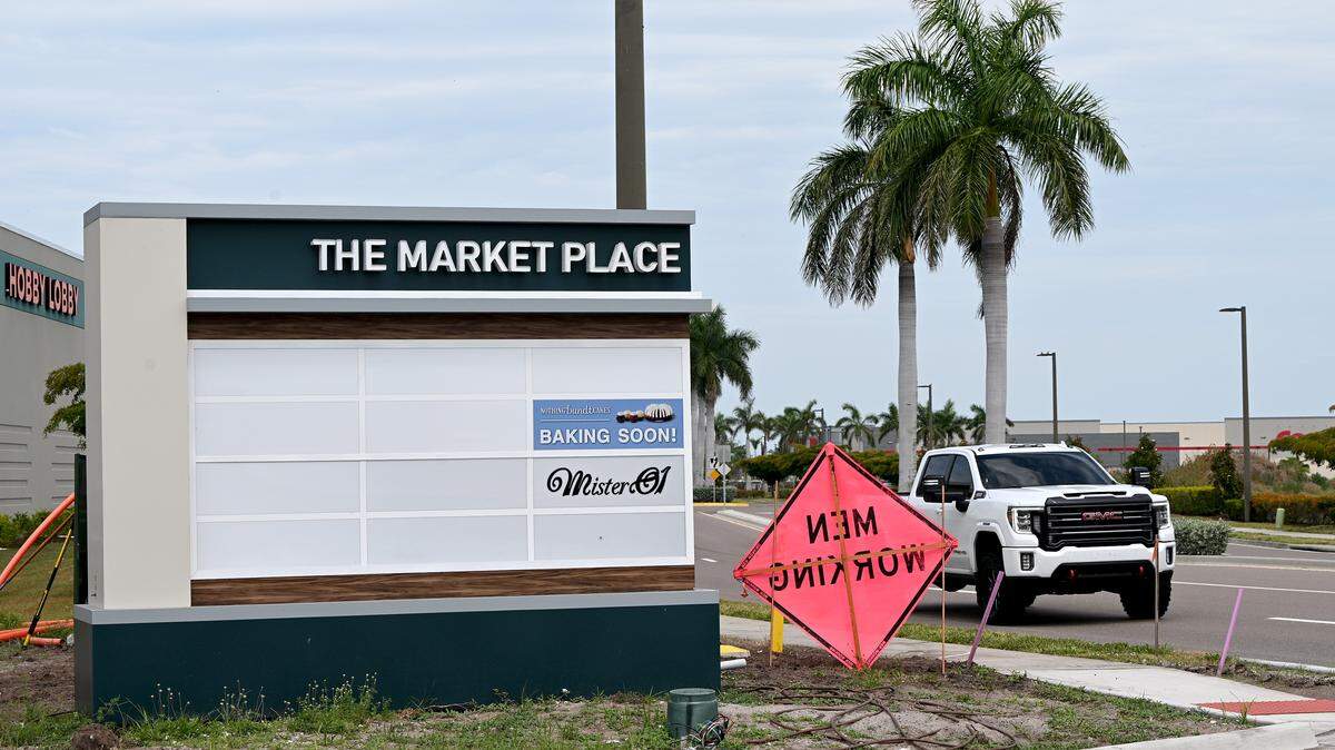 The Marketplace at Heritage Harbour recently added three new restaurants to its leasing plan. Located near Interstate 75 and State Road 64 E., the shopping plaza's future tenants include Fresh Kitchen, U-Yee Sushi & Grill and Pure Green, shown on May 12, 2026.
