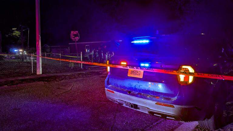 Bradenton police investigate after teenager found dead outside, officials say