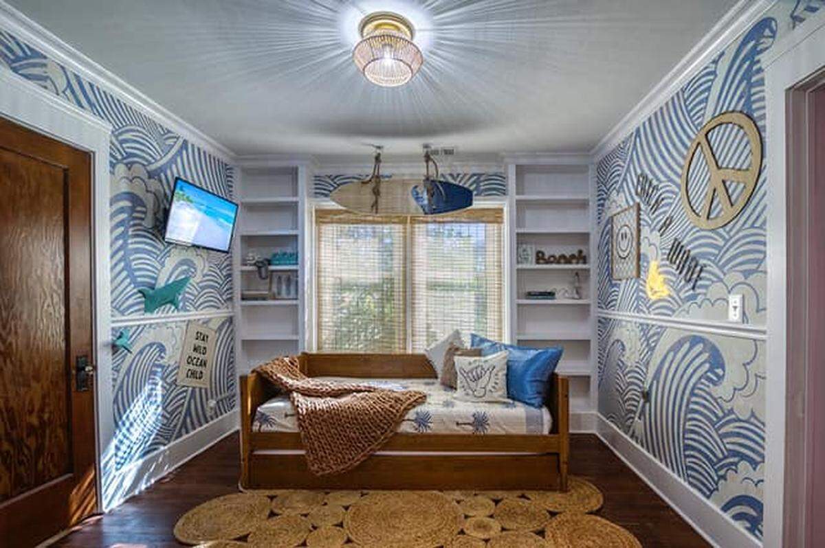 A luxury Airbnb home in West Bradenton is catching eyes with its bold decor after it was recently listed for sale.