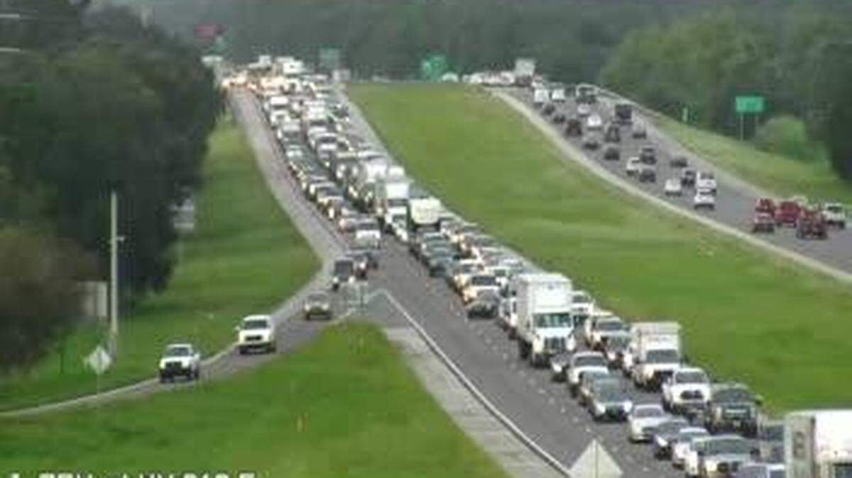 A crash on northbound Interstate 75 at University Parkway blocked at least one lane of traffic Tuesday morning, causing delays in the area.