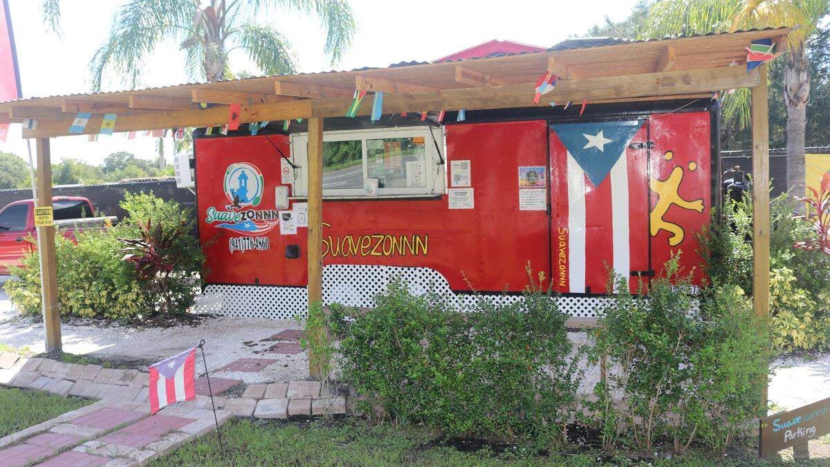 Wesley Rosas and his wife, Ivannies Rosario, opened their Suavezonnn food truck business, shown Aug. 24, 2022, at 3824 U.S. 41 N., Palmetto, in front of Gonzalez Motorsports two years ago and have been serving Puerto Rican dishes there ever since.
