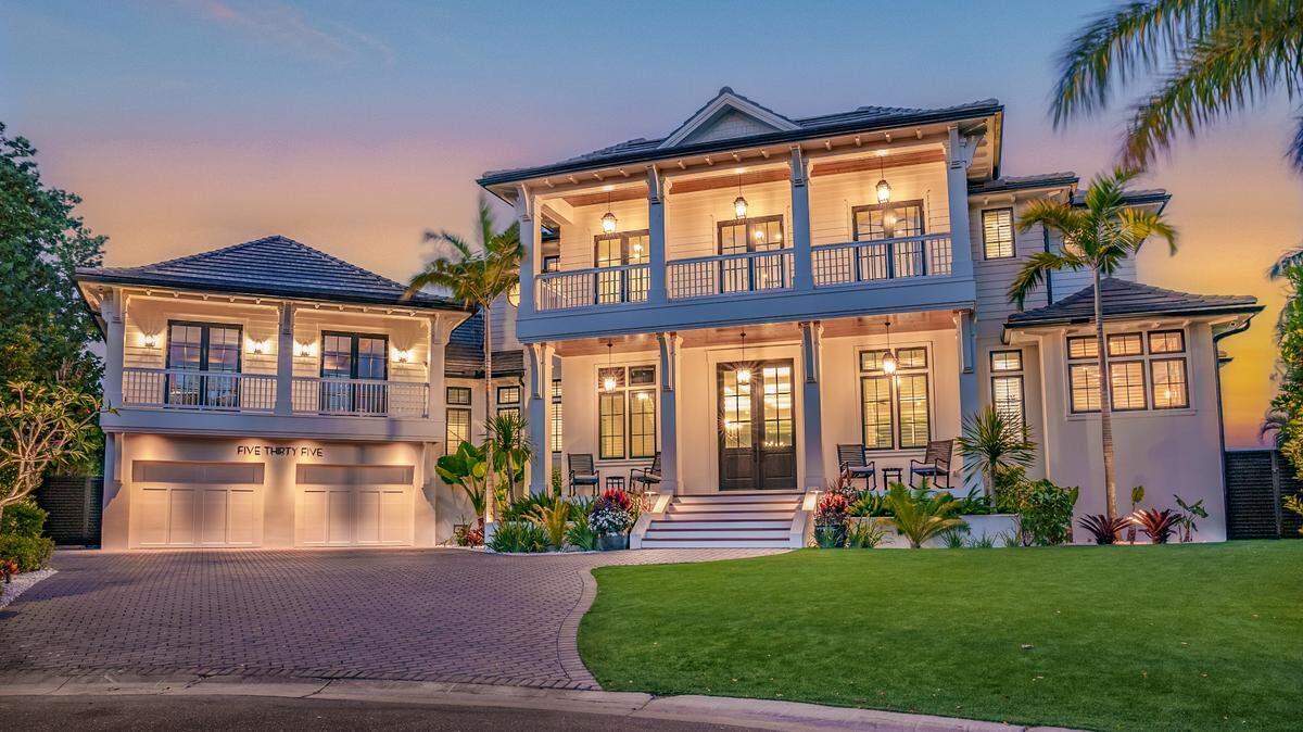 Former MLB All-Star Mark Melancon is selling his Anna Maria Island, Florida waterfront home for $10.95 million.