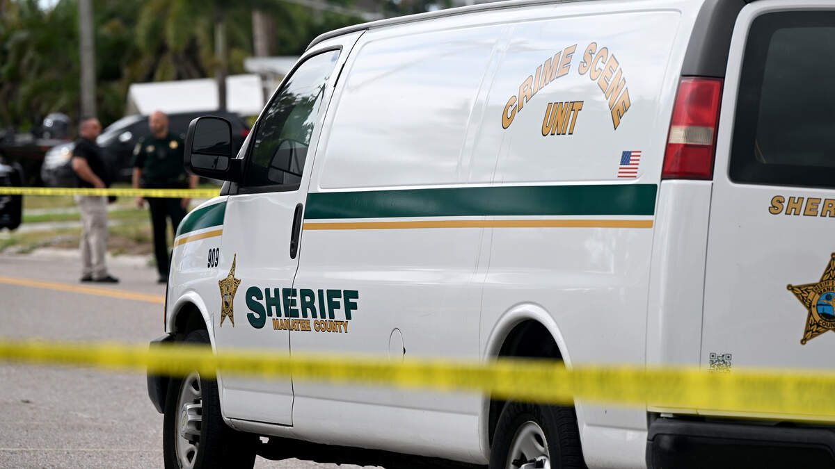 The Manatee County Sheriff’s Office on the scene of a murder in the 6800 block of 26th Street West.  A Wimauma man was arrested in fatal shooting of his ex-girlfriend inside her Bradenton home, deputies say. Photo taken on Oct. 10, 2025.