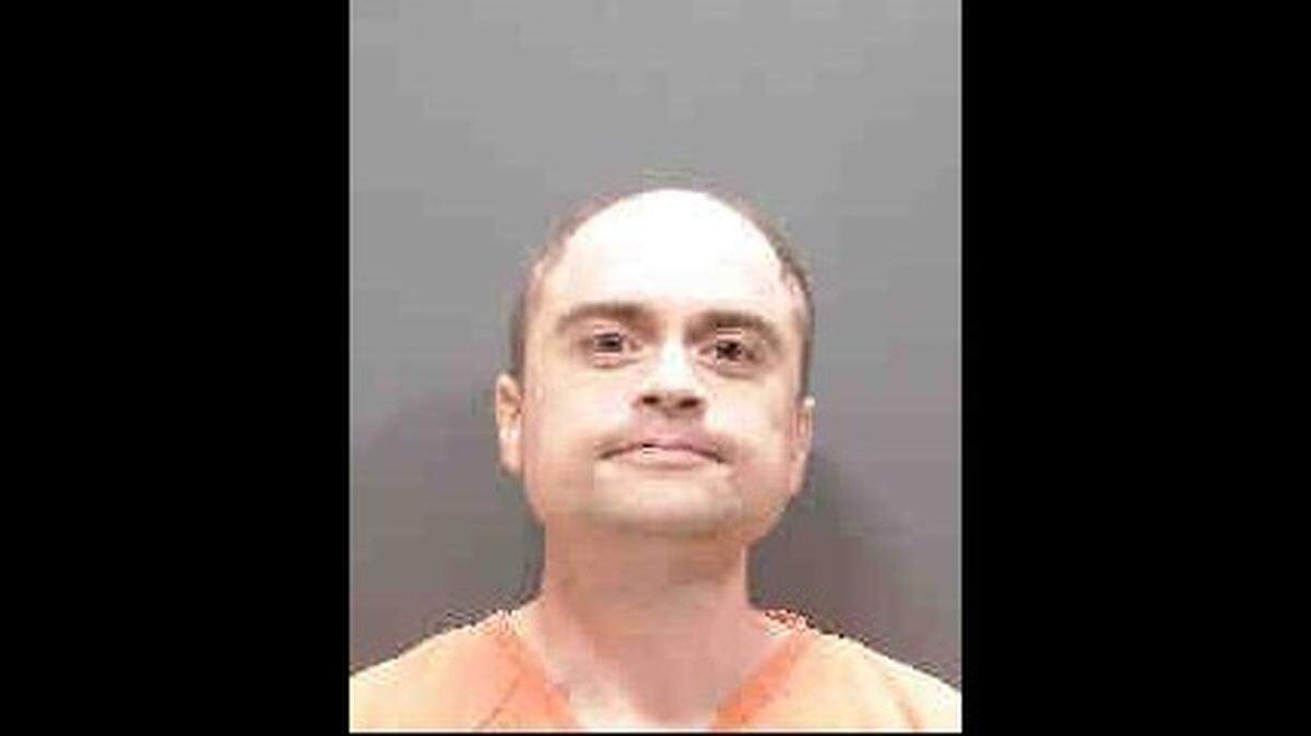 Jon Gluvna, 37, of Sarasota, was arrested on a charge of transmission of child pornography by an electronic device.