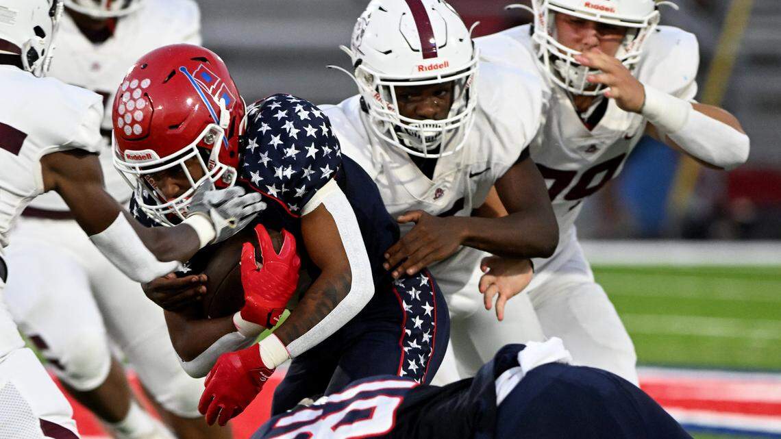 Live updates: High school football scores for Bradenton, Manatee County teams in Week 5