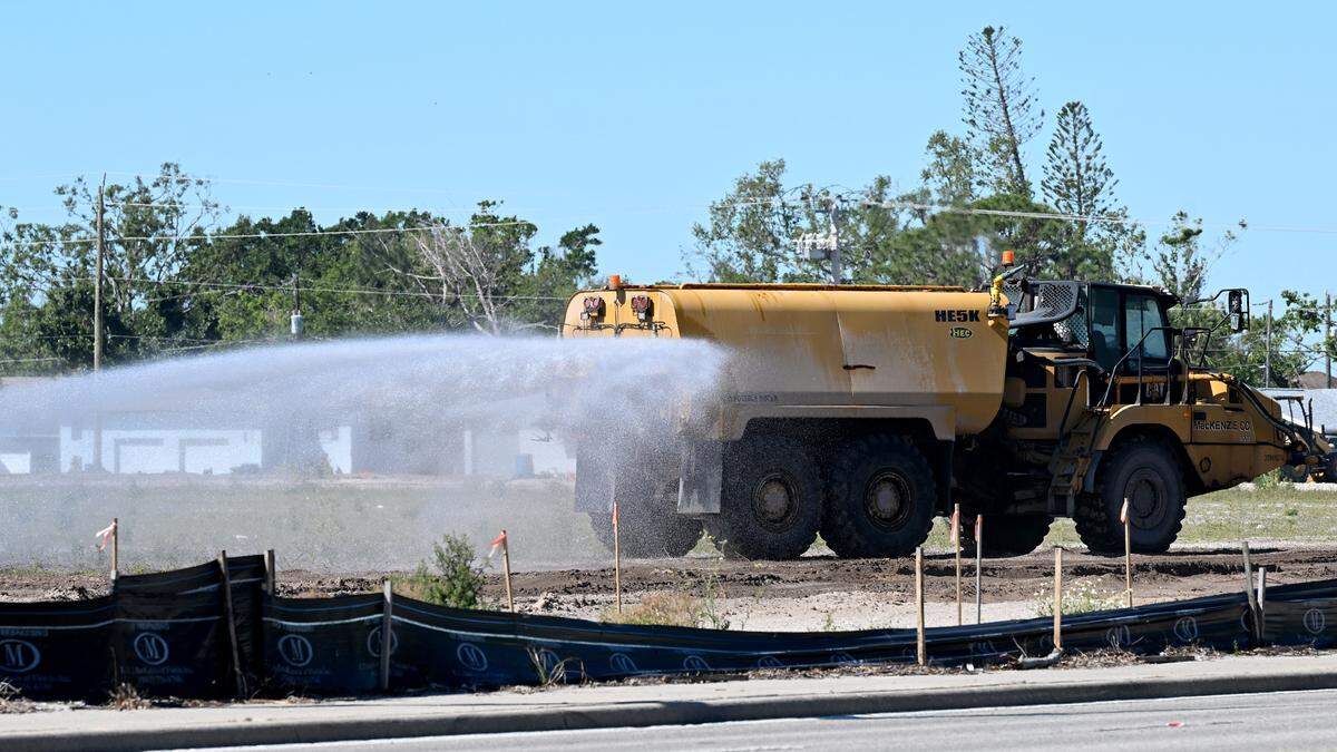 Residents have been complaining about dirt from the development of Seaflower in West Bradenton, saying it gets in their homes and covers everything.