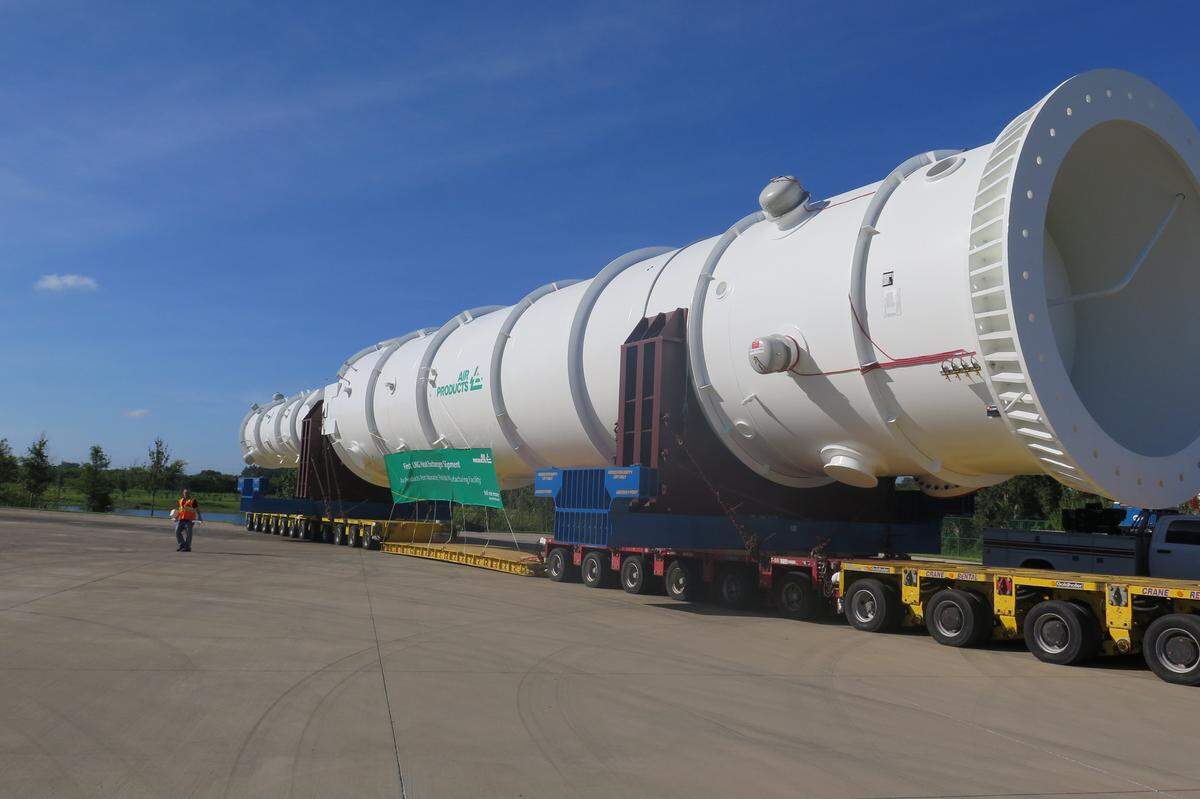 The first liquified natural gas heat exchanger made in Manatee County left the Manatee County Air Products facility in 2016 for shipment at Port Manatee.