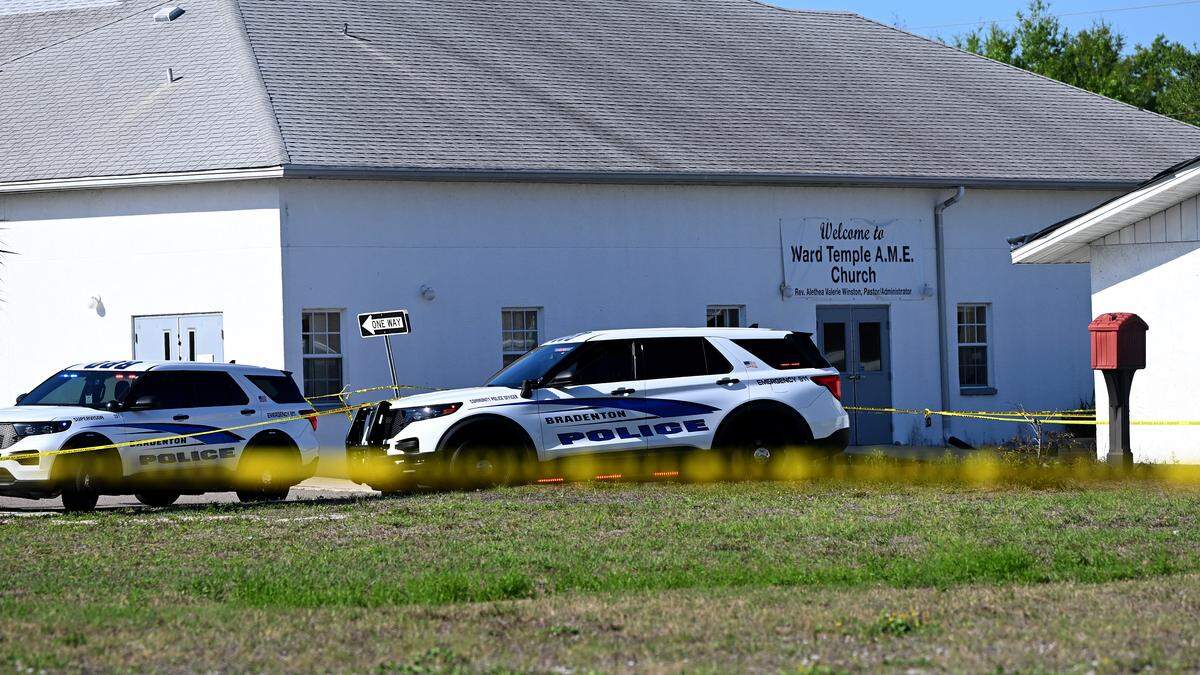 A Bradenton police officer shot and killed an “armed suspect” while serving a narcotics-related warrant at 303 10th Ave. W., Bradenton, on Tuesday, March 10, 2026, the department said. Bradenton Police Department’s SWAT team was attempting to enter the home when they were confronted by an armed person, police say.
