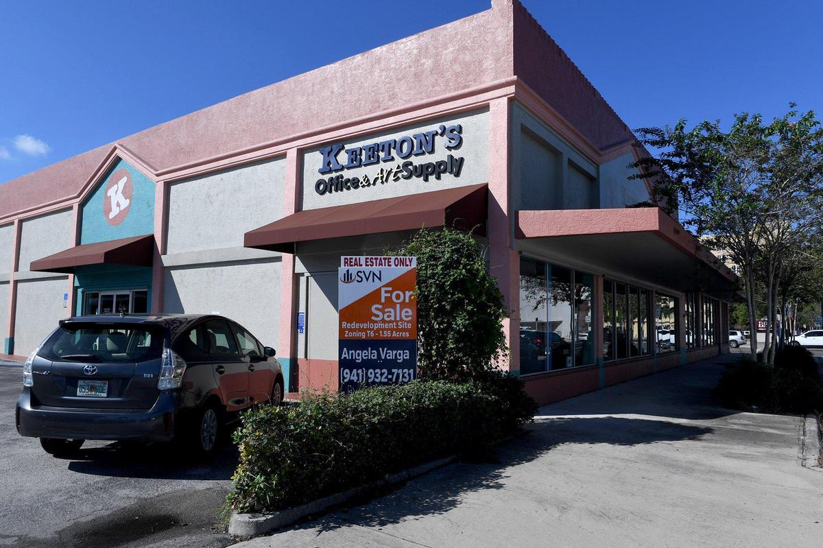 KeetonÕs Office and Art Supply officially closing for good at the end of the day on Oct. 31.