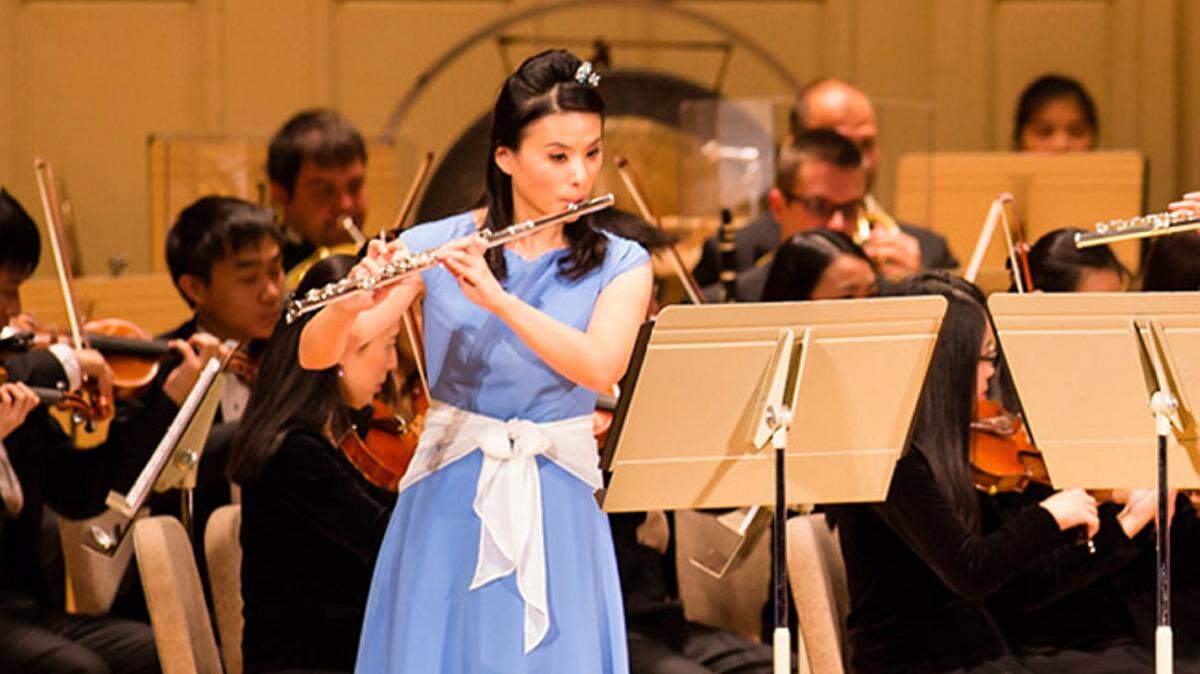 The Shen Yun Symphony Orchestra, which blends traditional Chinese instruments and music into a symphony format, comes to Sarasota's Van Wezel Performing Arts Hall.PUBLICITY PHOTO