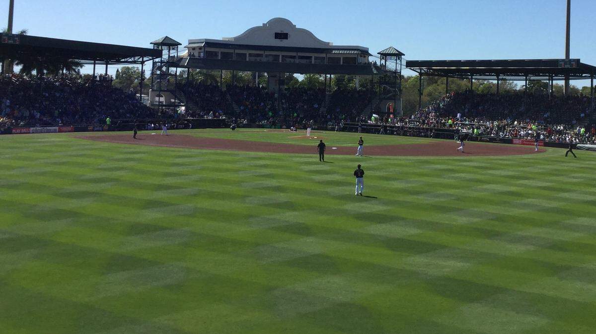 Fans couldn’t have asked for a perfect day to kick off spring training at Lecom Park as the Pittsburgh Pirates hosted the Minnesota Twins on Saturday.