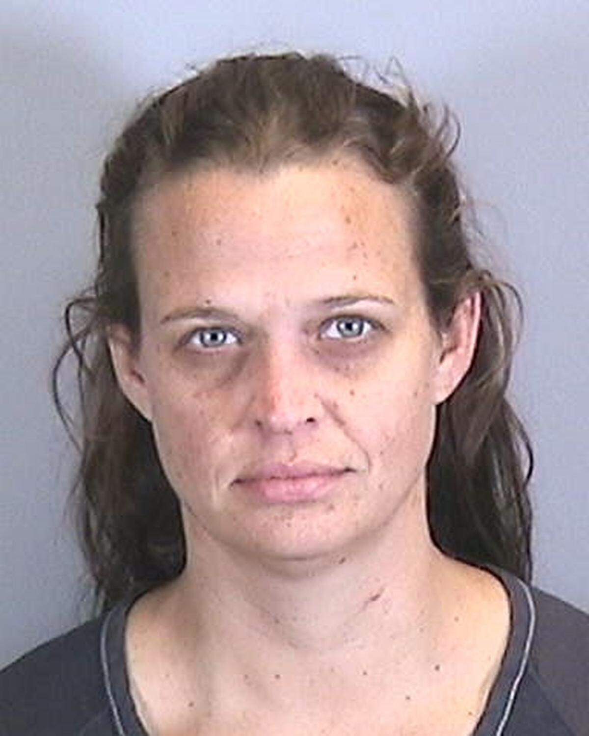 Jennifer Dimon, probation violation, $2,500 bond.