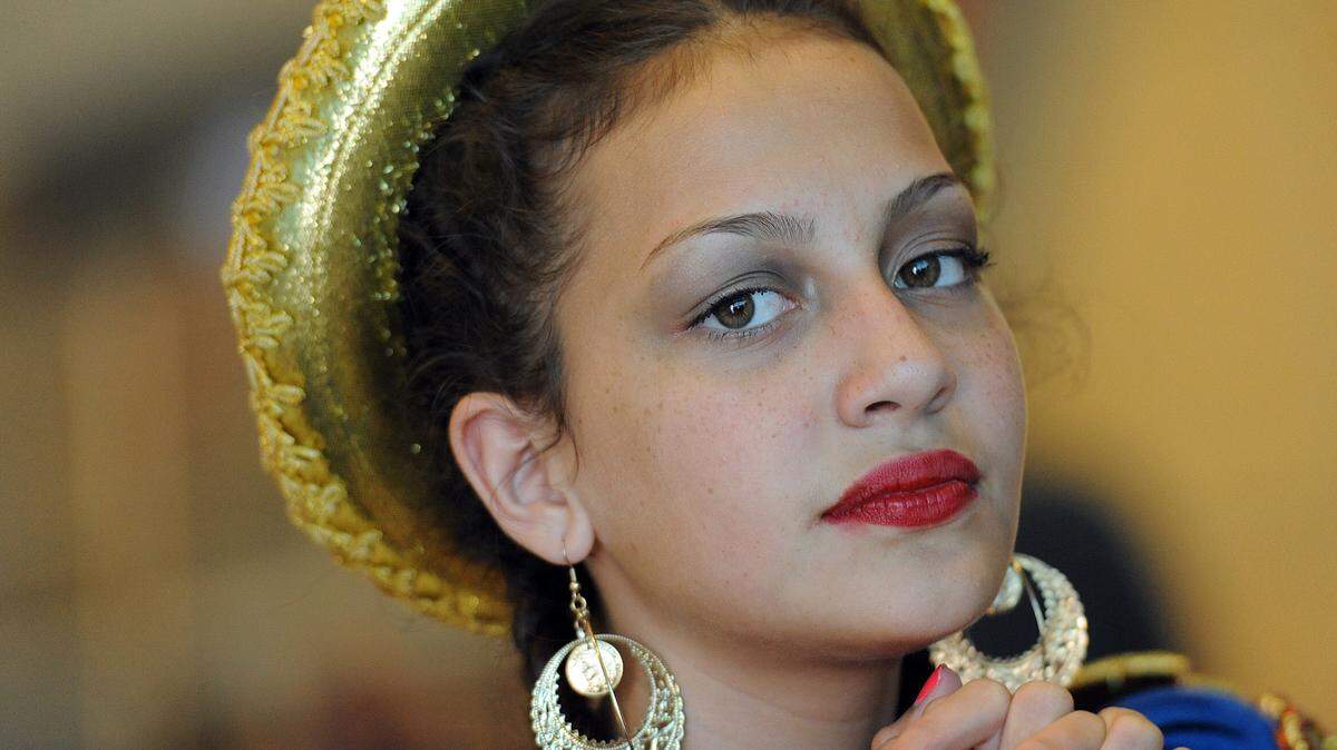 A dancer from the Sarasota School of Arts and Science participates in the annual Hispanic Heritage Festival in 2013. HERALD FILE PHOTO