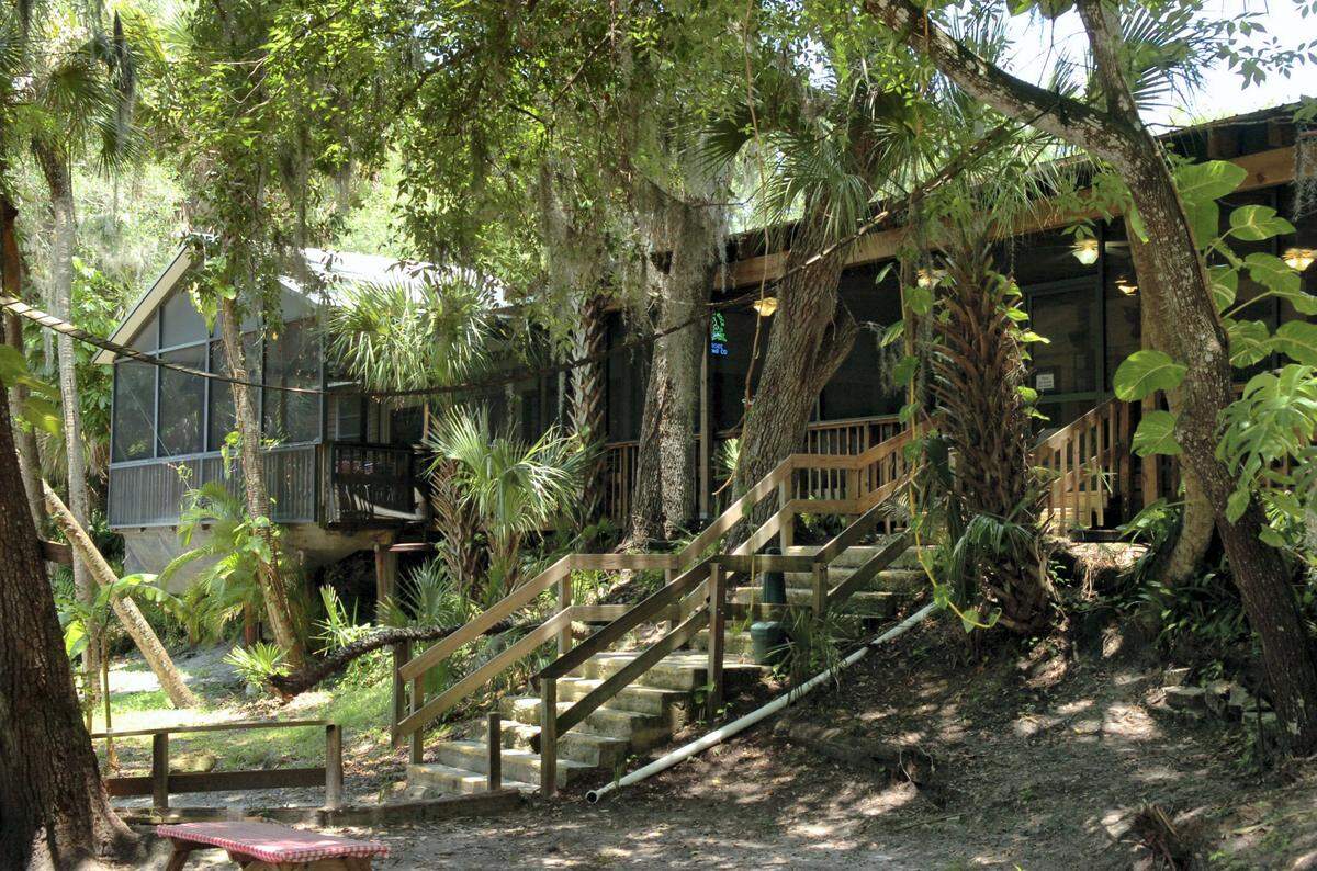 Linger Lodge Resort along the Braden River is the site of the annual Braden River Bluegrass Festival.