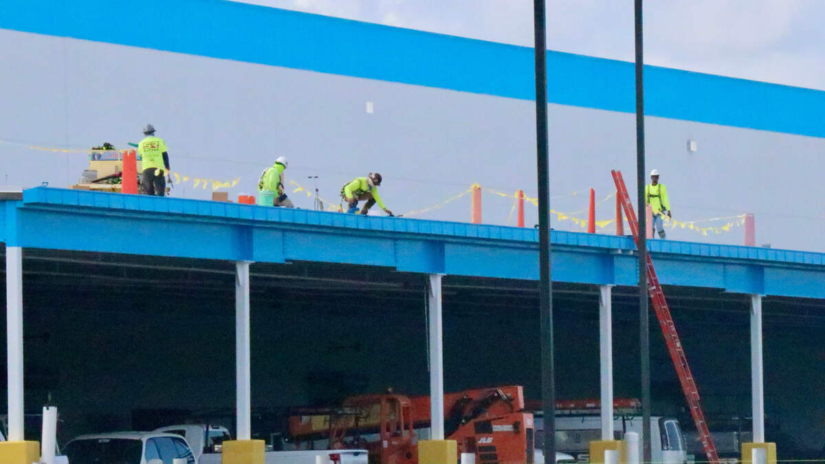 7/8/2021--An Amazon spokesman said its distribution center on Tallevast Road will be open in time for the peak holiday shopping season. The company is already advertising online for workers in the Bradenton area.