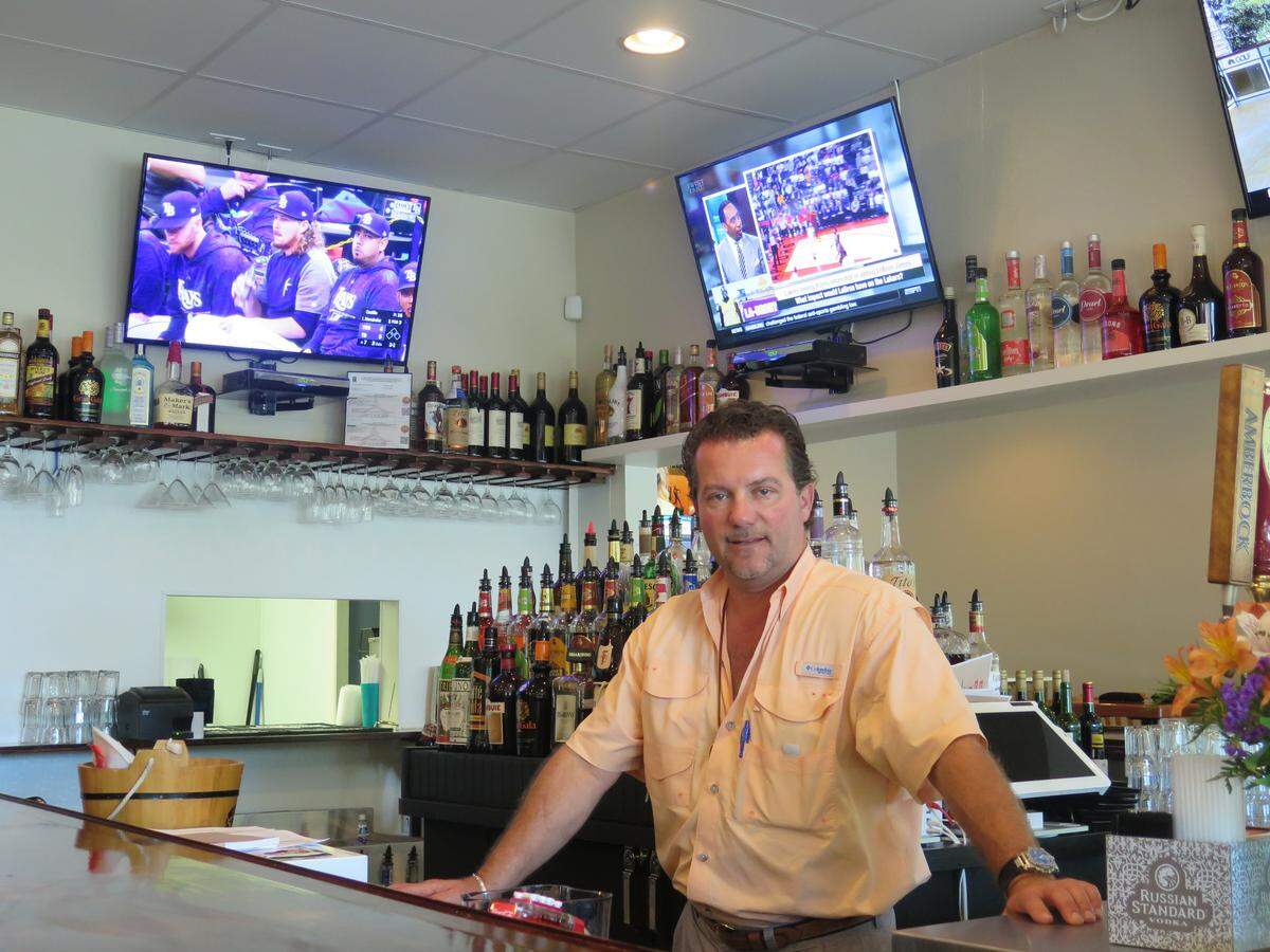 Wesley Rose opened his new restaurant, The Clam on 59th, three weeks ago in the Blake Park complex across the street from Blake Medical Center at 1830 59th St. W. The move came after eight years on N. Tamiami Trail, where the establishment required too much upkeep, Rose said.
