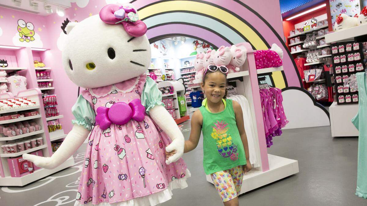 Guests can now enter the supercute world of Hello Kitty at the new Hello Kitty Shop Featuring Hello Kitty and Friends at Universal Orlando Resort. The new retail experience, located inside Universal Studios Florida, features an array of specialty merchandise - including items exclusive to Universal Orlando - and the opportunity to meet Hello Kitty herself. 
 PUBLICITY PHOTO