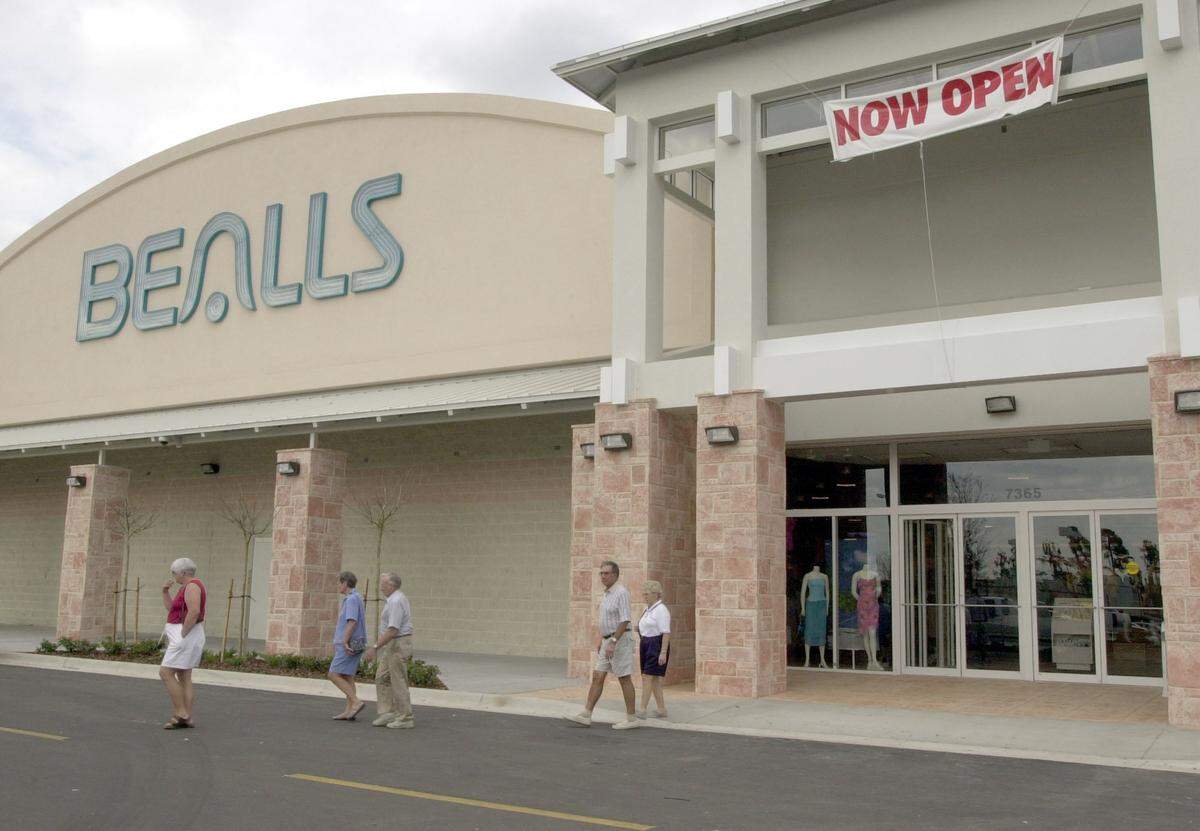 Bealls, Bradenton’s largest employer, is making plans to reopen its stores on Monday, May 4th.
